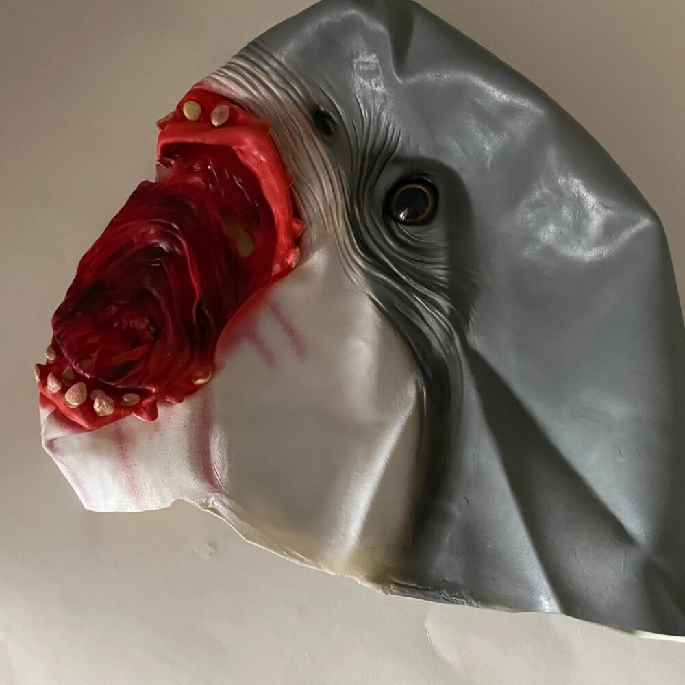 Shark Mask - Picture 3 of 4